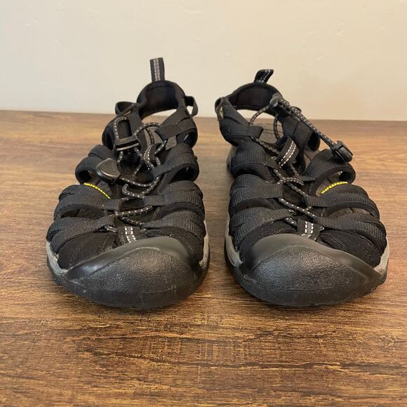 Keen Women’s 7 Black Hiking Sandals Water Outdoor Shoes Closed Toe Secure Fit - Picture 9 of 9